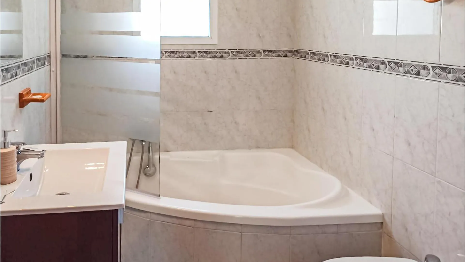 2 Bedroom Awesome Home In Torrox