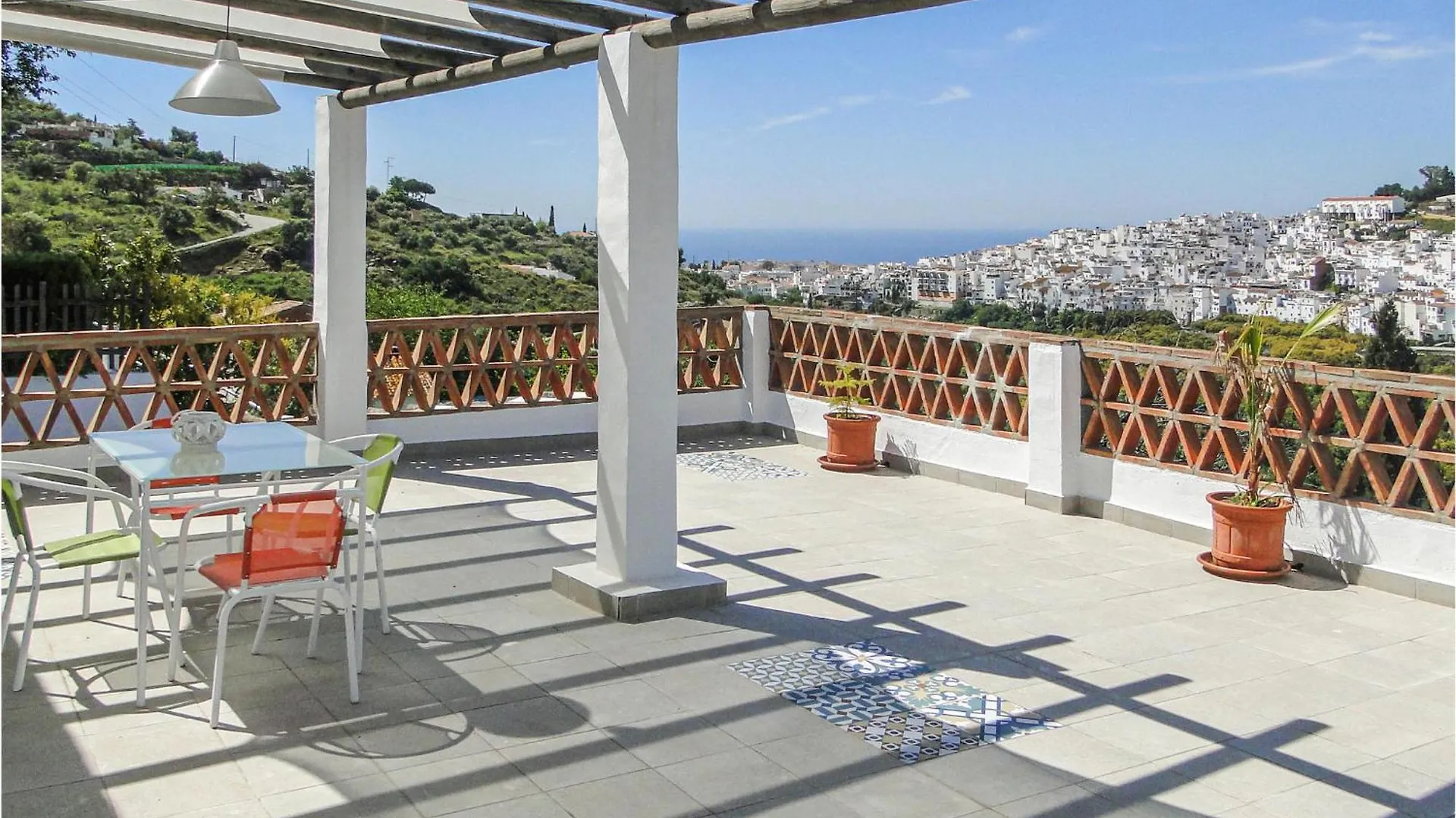 2 Bedroom Awesome Home In Torrox